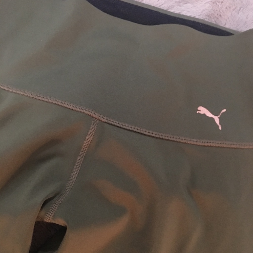 Puma Army green pants 🌶🌶🌶